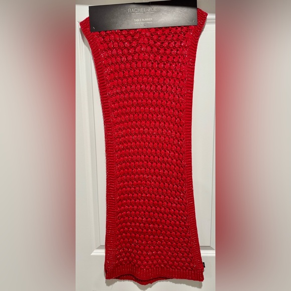 Rachel Zoe Red Sweater Knit Table Runner - Picture 1 of 5
